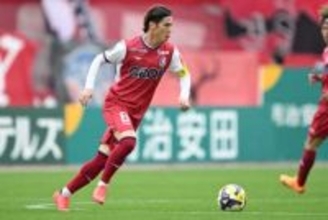 ダービーで炸裂「すげぇの決めたな」　ゴール裏沈黙…CKからの一撃が「えぐすぎる」「美しい」