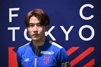 愛するクラブに別れ「言葉で表すのは難しい」　19歳の佐藤龍之介が誓った「良いニュース」