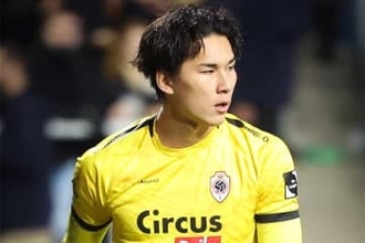 日本代表GKが「見事なセーブ」　J→欧州行きで躍動…現地高評価「大きく貢献した」