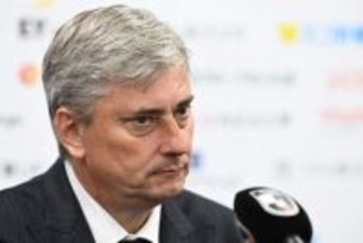 浦和のロッカールームは「重い雰囲気」　泥沼”6連敗”…鹿島との差は「自信だと思います」