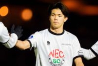 20歳日本人へのオファー「現時点で断る」　18億円以上で容認か…現地報道「契約成立を否定できない」