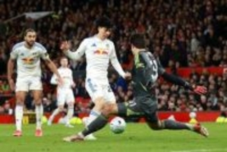 マンU撃破…日本人を英絶賛「いくつかの素晴らしい瞬間」　約4か月ぶり先発で「8/10」