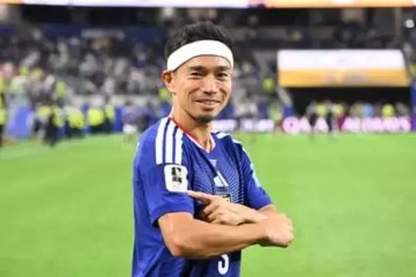長友佑都、子供たちへメッセージ「パパより」　家族写真を投稿…熱い言葉で「人に何言われても」