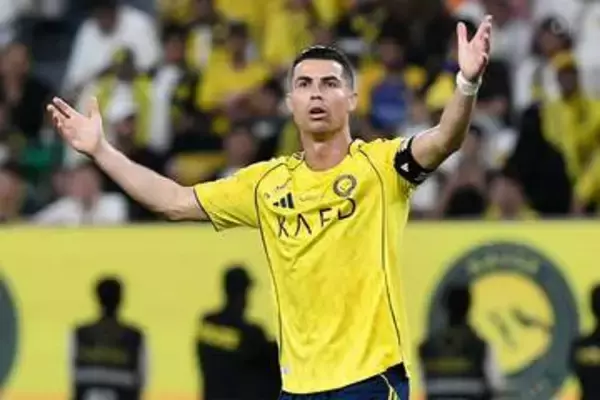 ロナウド15歳息子が「サッカー界を揺るがす」　来季昇格か…親子共演で「歴史的な光景に」