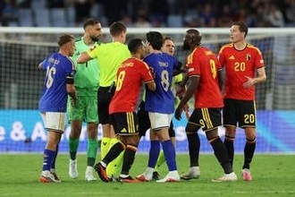 イタリアVSベルギーで乱闘寸前　ルカクの仕草にドンナルンマ怒り…現地報道「黙れという仕草」