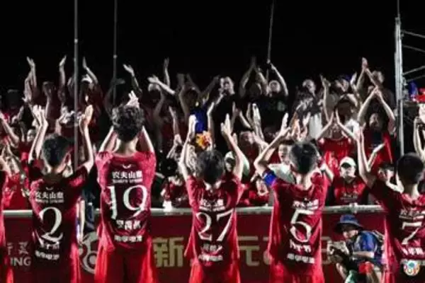 中国サッカーで起こっている”対立”　バルサ加入、逸材輩出も…サッカー協会反感「育成していない」