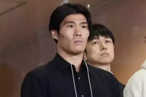 冨安健洋が「アヤックスで起用可能に」　労働許可証の取得を現地報道「無事に発行された」