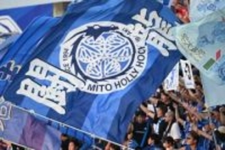 J1で誕生したニュースター「衝撃受けた」　元代表2選手を翻弄…プロデビュー弾が「あまりにもすごい」