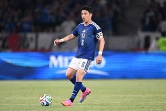 遠藤航はリバプール残留の道も？　監督交代で去就に影響か…現地報道「残す可能性は十分にある」