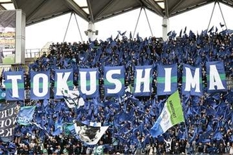 プロ顔負け…日本の“風物詩”で「外国人選手もすごい」　Jクラブ参加が話題「こういうのいいよな」