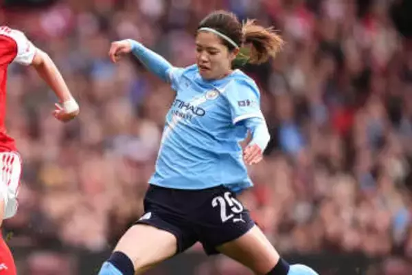 なでしこMFが”冨安ユニ姿”で現地観戦「素敵」　代表同僚も反応「このアップは失敗のやつ」