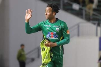 187cm逸材が爆走弾「19歳、恐ろしい子」　GK止めるも…自ら押し込み「素晴らしすぎ」