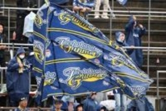 J3クラブに「なんかすごい選手来た」　プレミア在籍歴…大型助っ人の加入に「経歴えぐい」