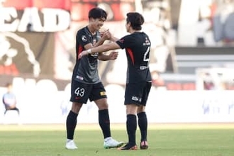 デビュー戦で達成した“史上初”の快挙「絶対勝てる」　完璧な反応…浦和に現れた現役大学生