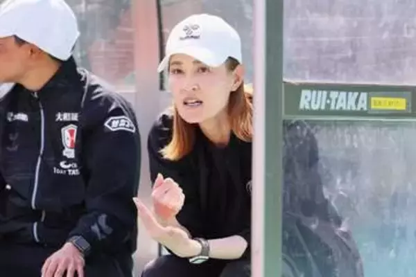 就任1年目で圧倒的V「感謝しています」　WE最優秀監督、愛息が明かす素顔「頑張っているお母さん」