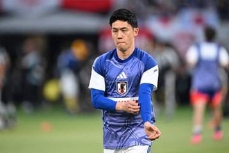 遠藤航がキャンプ初登場「大丈夫」　室内で完全別メニュー…痛みは引いて米国で合流見通し