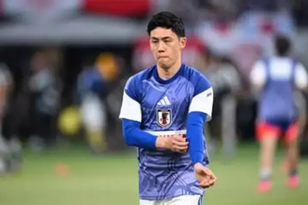 遠藤航がキャンプ初登場「大丈夫」　室内で完全別メニュー…痛みは引いて米国で合流見通し