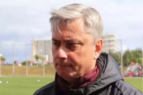 浦和スコルジャ監督「私も促したい」　チームに必要な”リーダー”…新加入DFに期待「影響力を見てみたい」