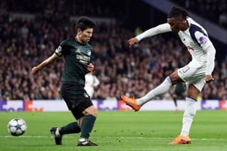 22歳日本人が「ナーバスだった」　CLで強豪に完敗…4失点で現地辛口評価「守備で問題」