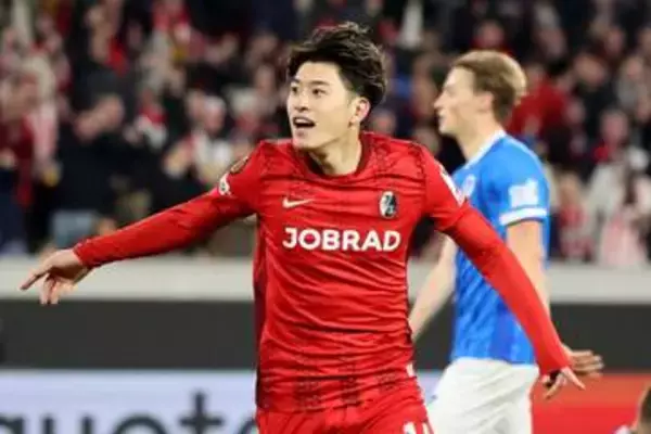 「ドイツ代表DFに警告…日本人が「キレキレ」　大物相手に持ち味「果敢にドリブル突破」」の画像