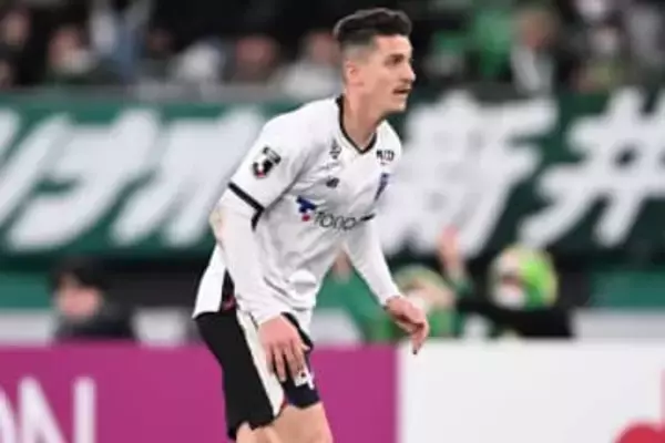 3位クラブにJ助っ人DF加入「ほんとにきた！」　守備の要へ…ファン期待「優勝へのラストピース」