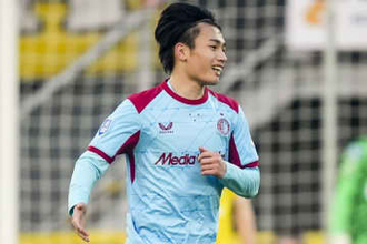 日本人のダイビング弾は「素晴らしかった」　欧州絶賛…“救世主”が「価値ある一撃」