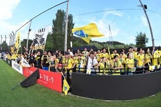 J開幕戦の大歓声が「プレミアすぎる」　スタジアムの雰囲気が「いい意味でJ3らしくない」