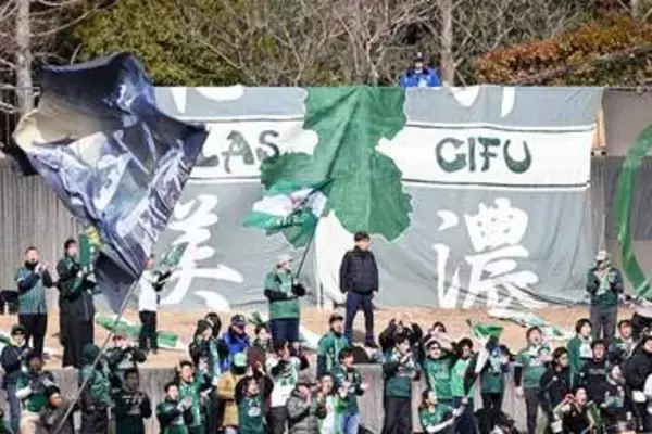 ホーム開幕戦で”衝撃スコア”「何があった？」　クラブ最多得点を更新「とんでもないこと起きてる」