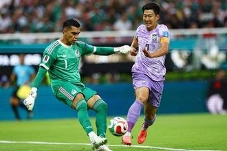韓国が前半わずかシュート2本　開始4分にはイ・ガンインに警告も…メキシコサポが大ブーイング