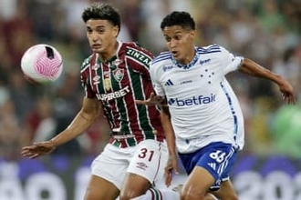 19歳ブラジル人FWテヴィスが横浜FMに加入　「皆さんを喜ばせるプレーを」期待の新戦力