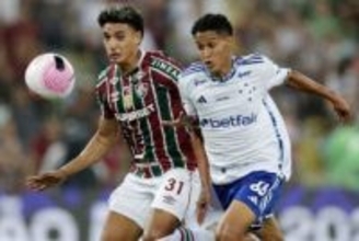 19歳ブラジル人FWテヴィスが横浜FMに加入　「皆さんを喜ばせるプレーを」期待の新戦力