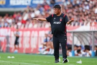 曺監督の新生浦和は「まだ完成していない」　開幕前に見えた「狙いの形」と「甘さ」