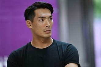 槙野監督が切実な訴え「マジでレベル低い」　ハンド見逃しに抗議も警告…判定に「絶対ダメ」