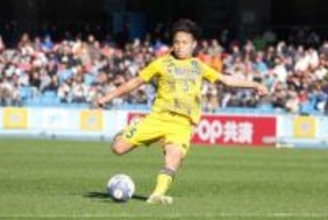 高校サッカーで飛び出した一撃が「えぐ過ぎ」　完璧なタイミング…芸術的FKが「お見事」