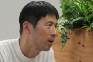 日本代表10番と「大学受験で前後の席」　プロ経験なし→J1監督…“偵察”出身の異色キャリア