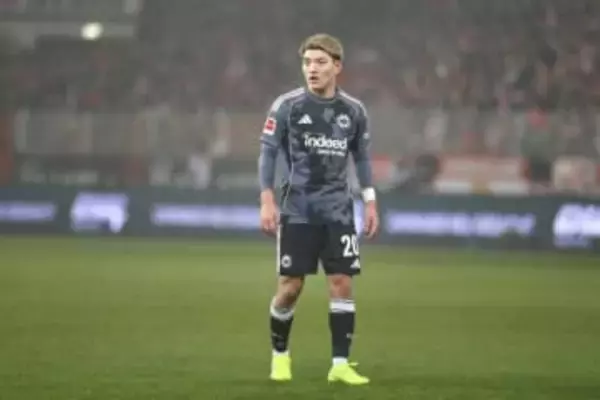 日本代表MFが急失速「振り回された」　34億円で加入も…苦境に現地注目「少なすぎる」