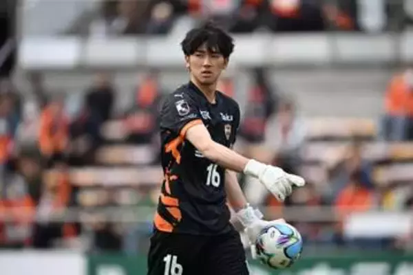 驚愕セーブに「ライン上の魔王？」　連続でチーム救うプレー「凄いな」「ありがたすぎる」