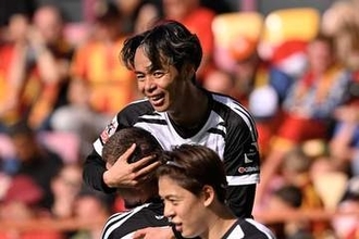 欧州で今季9G目「日本代表で見たい」　豪快なダイレクトボレー弾が「ビューティフル」
