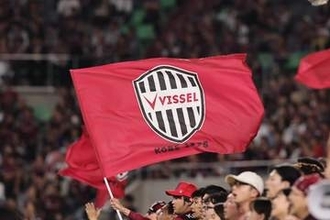 特徴的デザインが「まだ続くのか」　J1クラブ新ユニ…ファン反響「けっこうシンプル」
