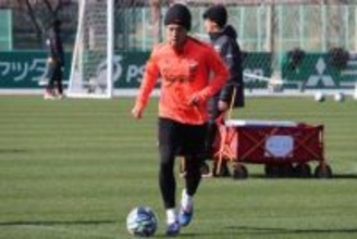 浦和MF安部裕葵、完全復活へ「手応えある」　昨季4年半ぶりに復帰…キャンプで”底上げ”「意識的にやってきた」