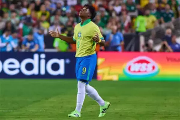 ブラジル神童が「ロケットのような一撃」　GK反応できず…19歳が「居場所を見つけた」