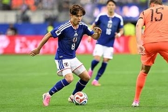 負傷の久保建英、現地病院で検査　復帰は不透明も…板倉滉がやりとり明かす「軽傷の可能性もある」