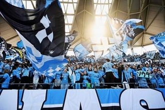 今年解散バンド×限定ユニ「え、かわいい」　最後のコラボ…デザインが「いいなぁ」