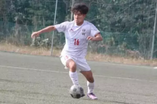 選手権でメンバー外「理由はわかっていた」　主力MFがまさか…目に焼き付けた”先輩の背中”