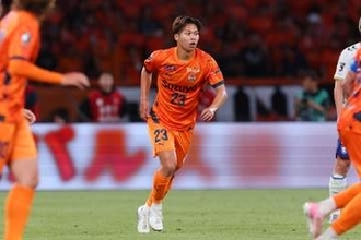 J1→J2完全移籍が「ショックすぎる」　生え抜き23歳の決断にファン悲痛「つらいつらいつらい…」