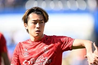 日本代表MFが開幕3試合連続でベンチ外　W杯で躍動→ステップアップ決まらず「どうなるんだろうか」