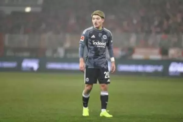 逆足股抜きに騒然…日本代表10番が「結果で黙らせる」　ファン衝撃「末恐ろしさ感じた」