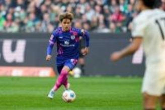 日本代表MFは「ピッチ上で最も力強い選手」　失点防ぐ”決定的プレー”に現地評価「確実に入っていた」