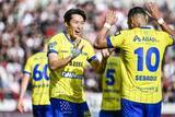 「新天地での初弾が「完璧」　ファーストプレーで即結果…25歳日本人MFの活躍に古巣ファン「同じで泣けた」」の画像1