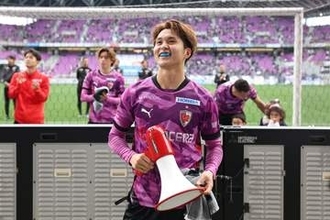 J1生え抜きの逸材が「ほんとに18歳！？」　プロ初アシスト…プレーぶりにファン仰天「信じられない」